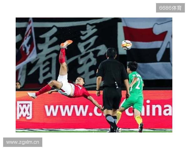 完美融入!廷伯:埃泽上演帽子戏法不是巧合,他很努力性格也很好